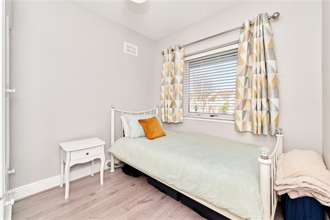3 Luttrellstown Dale, Castleknock, Dublin 15