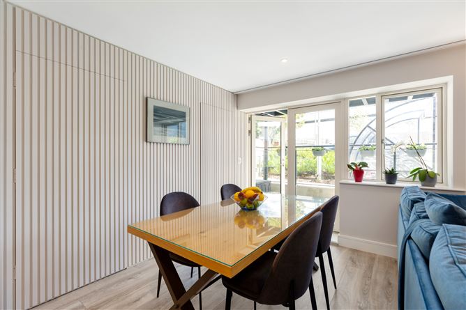 2 Amberley Court, Stillorgan Park Avenue, Blackrock, Co. Dublin