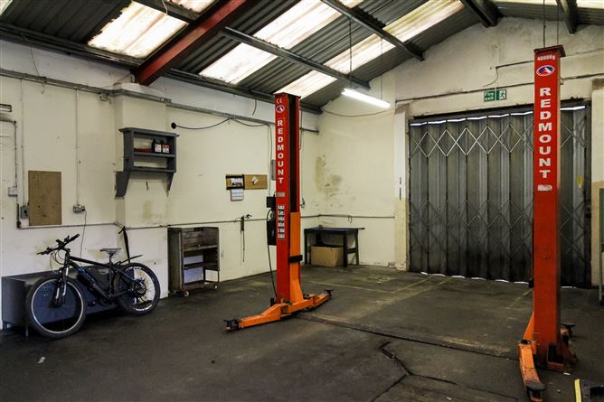 Bungalow & Workshop on C. 0.45 Acres, Glenaraneen, Brittas, Dublin