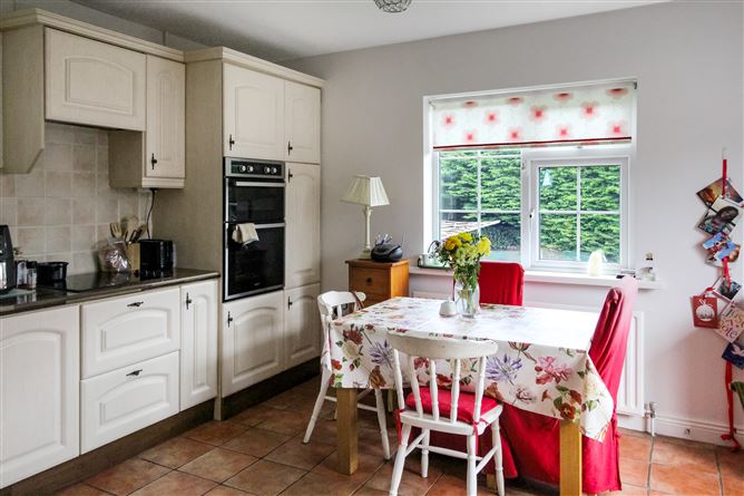 Bungalow & Workshop on C. 0.45 Acres, Glenaraneen, Brittas, Dublin