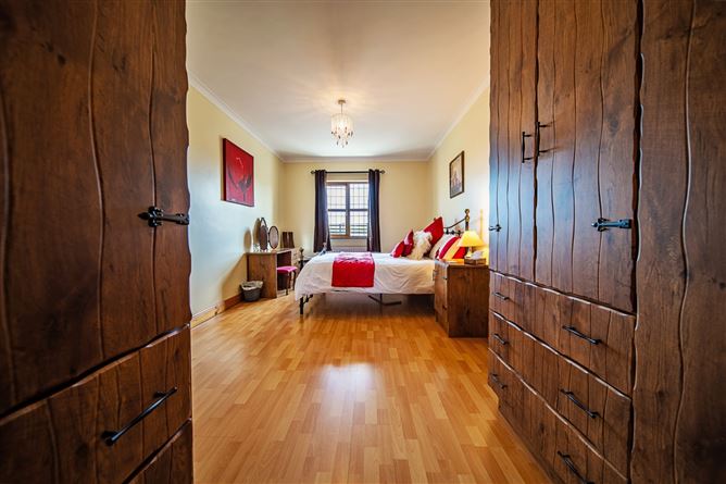 Graughill, Pulathomas, Ballina, Co. Mayo.