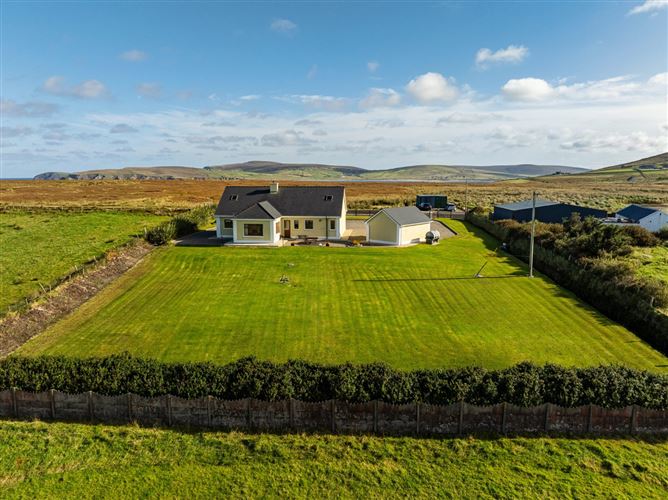 Graughill, Pulathomas, Ballina, Co. Mayo.