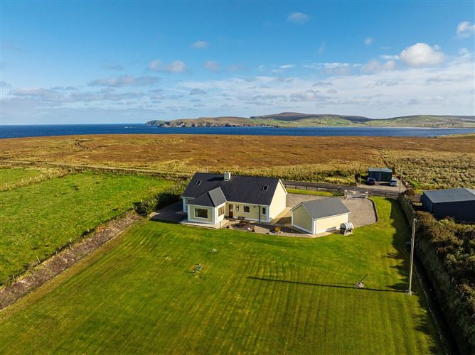 Graughill, Pulathomas, Ballina, Co. Mayo.