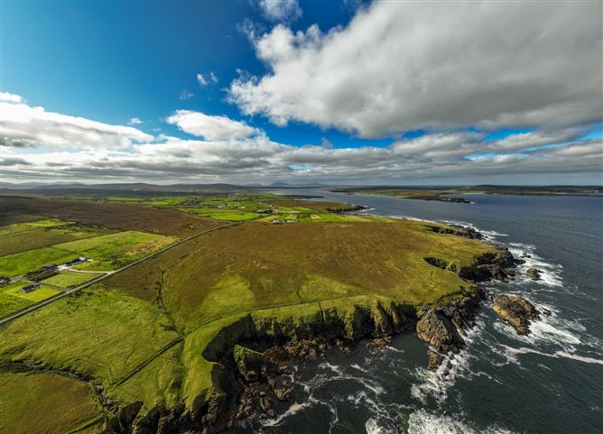 Graughill, Pulathomas, Ballina, Co. Mayo.
