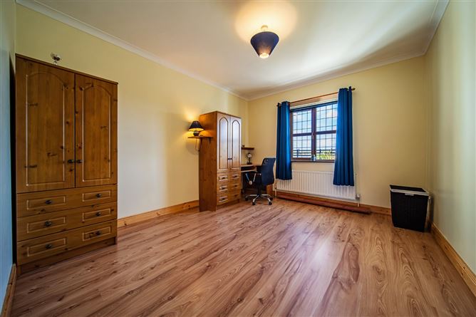 Graughill, Pulathomas, Ballina, Co. Mayo.