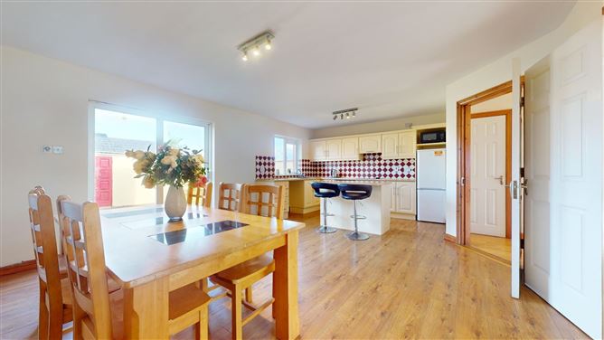 9 Meadow Park, Westport Road, Castlebar, Co. Mayo