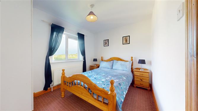 9 Meadow Park, Westport Road, Castlebar, Co. Mayo