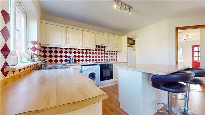 9 Meadow Park, Westport Road, Castlebar, Co. Mayo