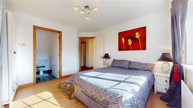9 Meadow Park, Westport Road, Castlebar, Co. Mayo