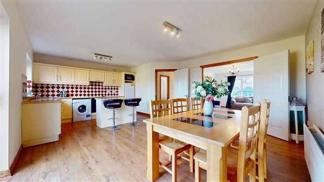 9 Meadow Park, Westport Road, Castlebar, Co. Mayo