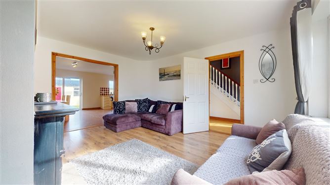 9 Meadow Park, Westport Road, Castlebar, Co. Mayo