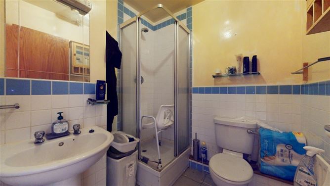 19 The Bridge, Shankill, Dublin 18