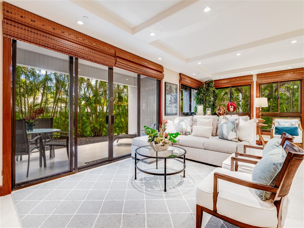 Shore Sanctuary,Lahaina,Hawaii,USA