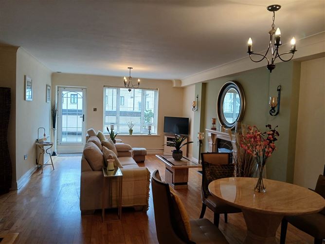 20 Irishtown Central, Golden Island, Athlone, County Westmeath