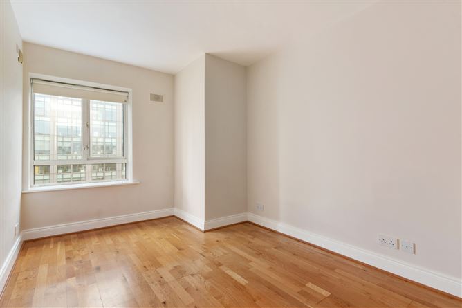 82 Pembroke Square, Grand Canal Street Upper, Dublin 4