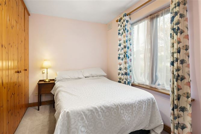 38 Merrion Grove, Stillorgan Road, Co. Dublin