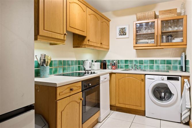38 Merrion Grove, Stillorgan Road, Co. Dublin