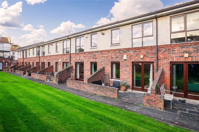 38 Merrion Grove, Stillorgan Road, Co. Dublin