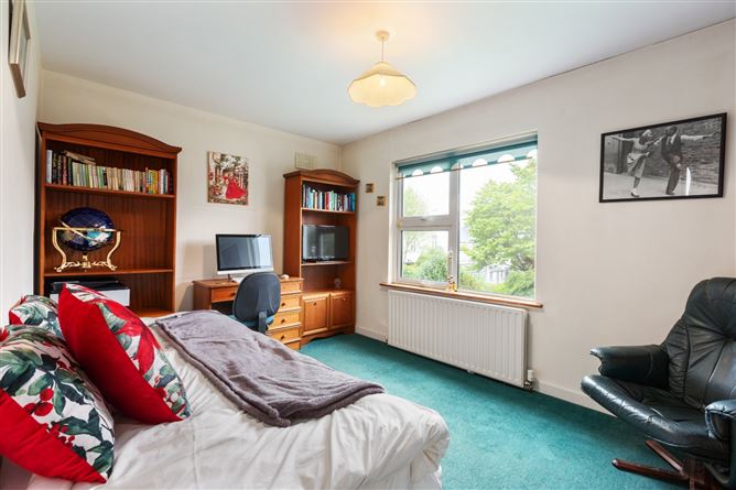 19 Sharavogue, Glenageary Road Upper, Glenageary, Co. Dublin
