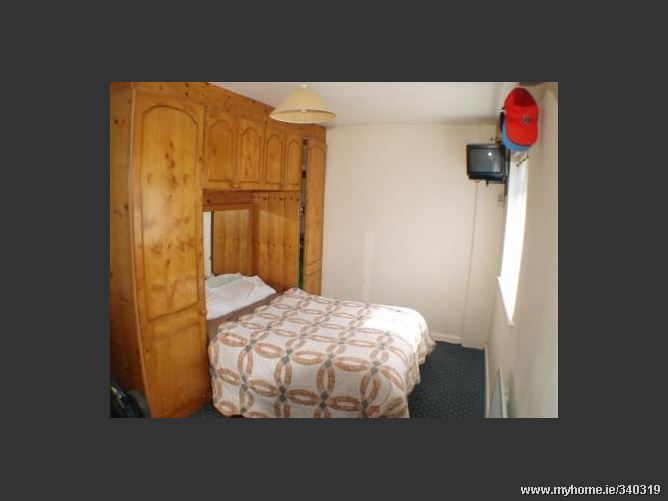 69 Sarsfield Park, Lucan, Co. Dublin