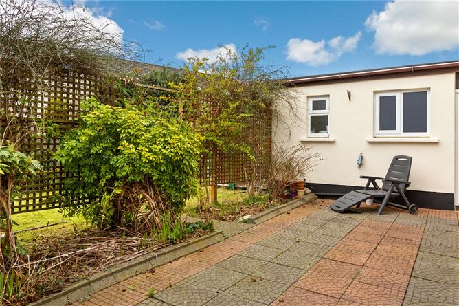 40 College Grove, Castleknock, Dublin 15