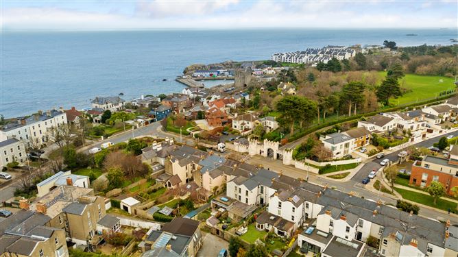 8 Castlepark Road, Sandycove, Co. Dublin