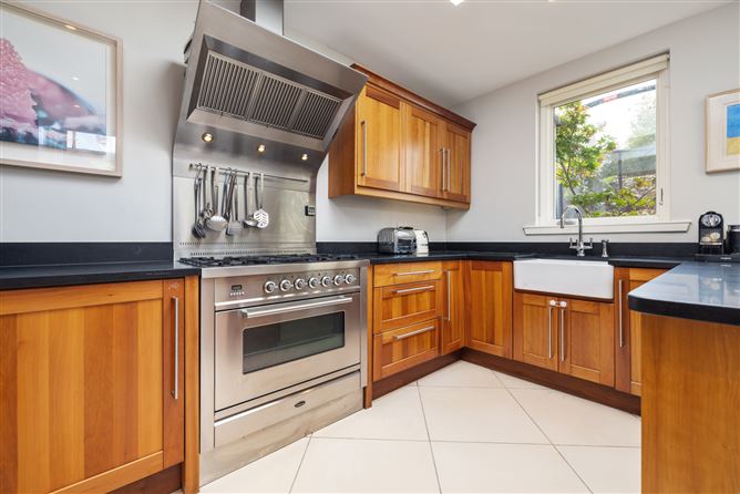 8 Castlepark Road, Sandycove, Co. Dublin