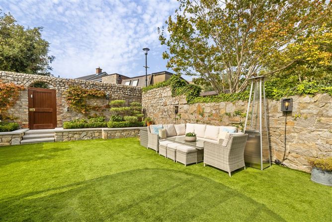8 Castlepark Road, Sandycove, Co. Dublin