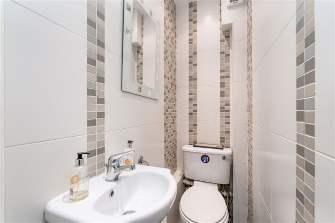 2, Verona, Off Kilgobbin Road, Leopardstown, Dublin 18
