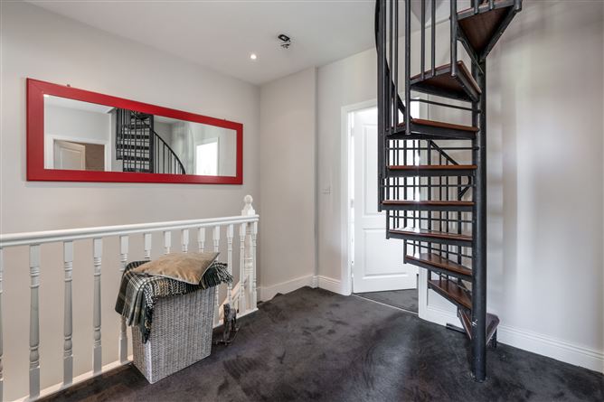 2, Verona, Off Kilgobbin Road, Leopardstown, Dublin 18