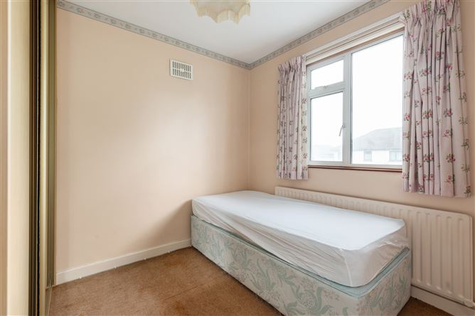 24 Hollywood Drive, Goatstown,   Dublin 14