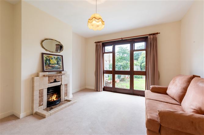 24 Hollywood Drive, Goatstown,   Dublin 14