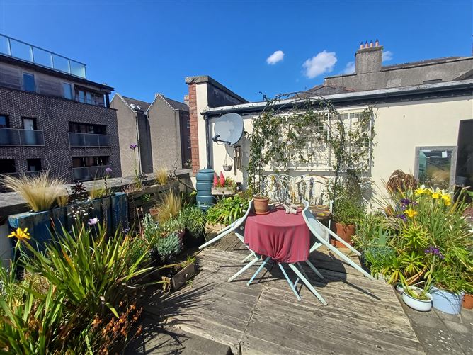 Photo 14 of 15 — Apartment 2, 2 Henrietta Street, Dublin 1