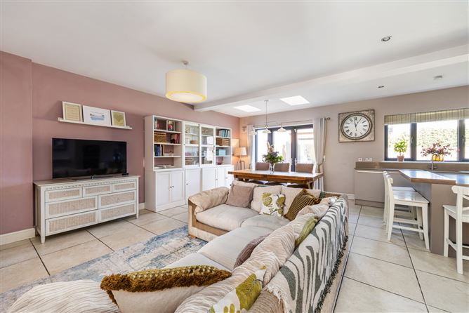 15 Hazelbrook, Kinsealy Lane, Malahide, Co. Dublin