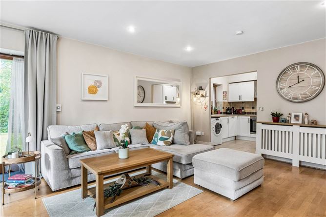 Photo 3 of 18 — Apartment 1, Kingston Hall, Harold`s Grange Road, Dublin 18