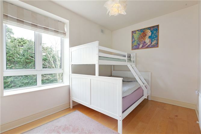 66 Woodview, Mount Merrion Avenue, Blackrock, Co. Dublin