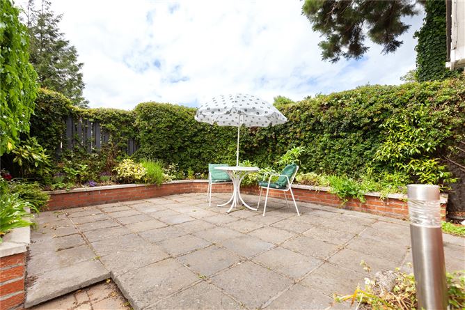 15 Silchester Court, Silchester Road, Glenageary, Co. Dublin