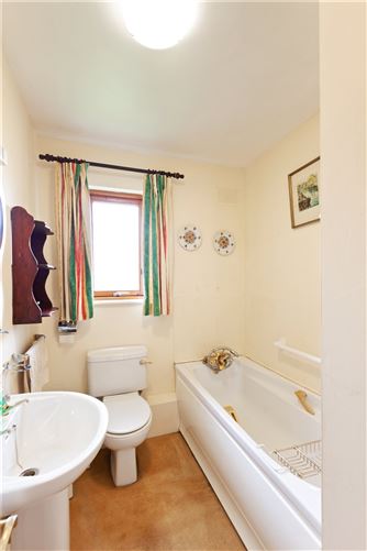 15 Silchester Court, Silchester Road, Glenageary, Co. Dublin