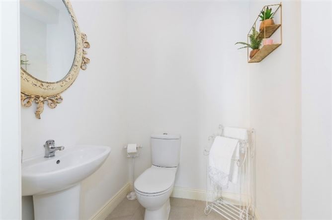 6 St Edmunds Park, Lucan, Co. Dublin