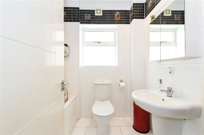 6 St Edmunds Park, Lucan, Co. Dublin