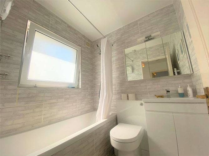 Ellensborough Grove, Kiltipper, Dublin 24