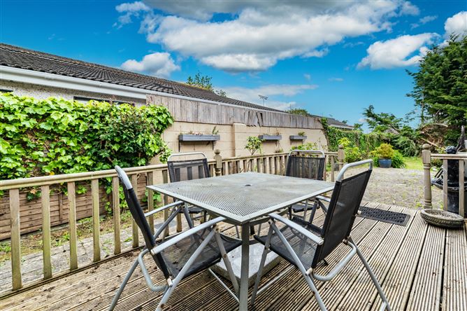 https://photos-a.propertyimages.ie/media/9/1/4/4999419/021440b8-75a9-4a1a-beda-3a04cc381b02_l.jpg