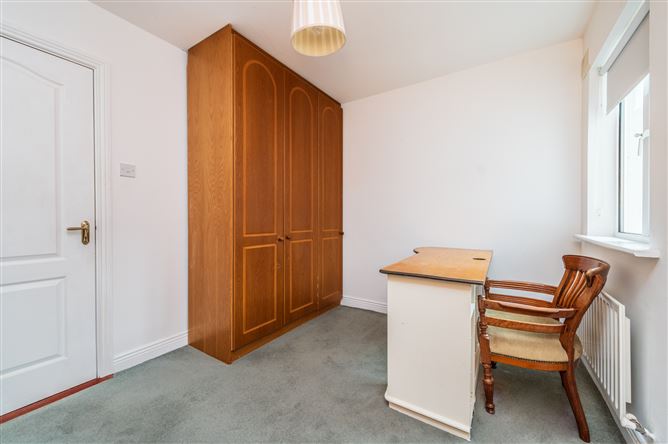 https://photos-a.propertyimages.ie/media/9/1/4/4999419/021440b8-75a9-4a1a-beda-3a04cc381b02_l.jpg