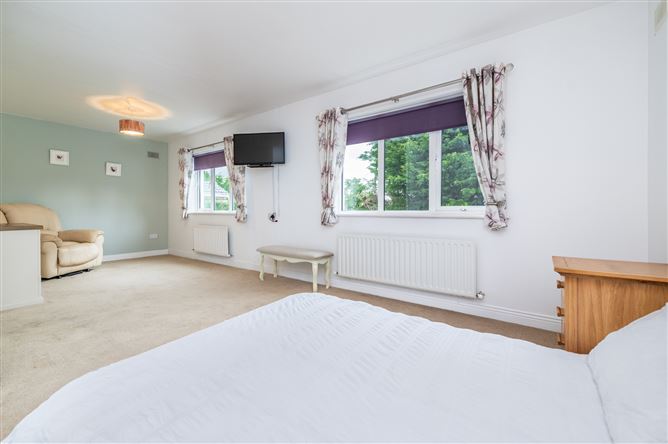 https://photos-a.propertyimages.ie/media/9/1/4/4999419/021440b8-75a9-4a1a-beda-3a04cc381b02_l.jpg