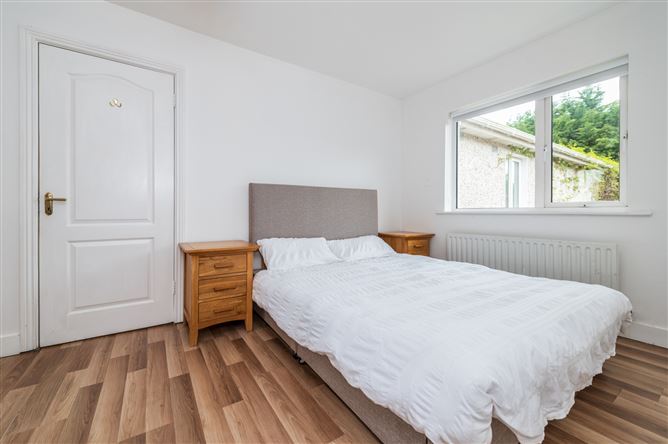 https://photos-a.propertyimages.ie/media/9/1/4/4999419/021440b8-75a9-4a1a-beda-3a04cc381b02_l.jpg