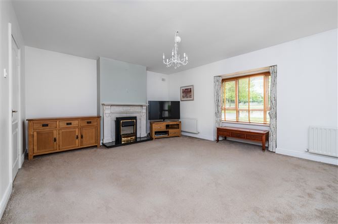 https://photos-a.propertyimages.ie/media/9/1/4/4999419/021440b8-75a9-4a1a-beda-3a04cc381b02_l.jpg