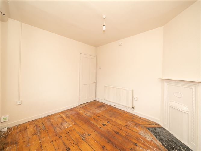 Photo 4 of 21 — 4 Aughavannagh Road, Crumlin, Dublin 12, Co. Dublin