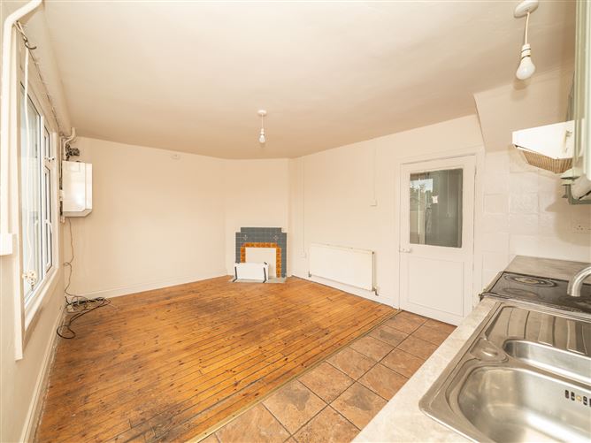 Photo 6 of 21 — 4 Aughavannagh Road, Crumlin, Dublin 12, Co. Dublin
