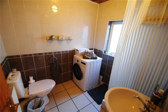 3 Grove St, Roscrea, Co. Tipperary