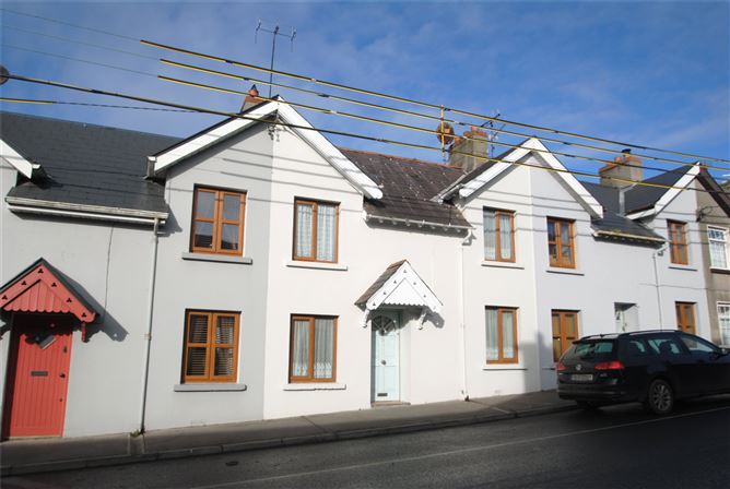 3 Grove St, Roscrea, Co. Tipperary
